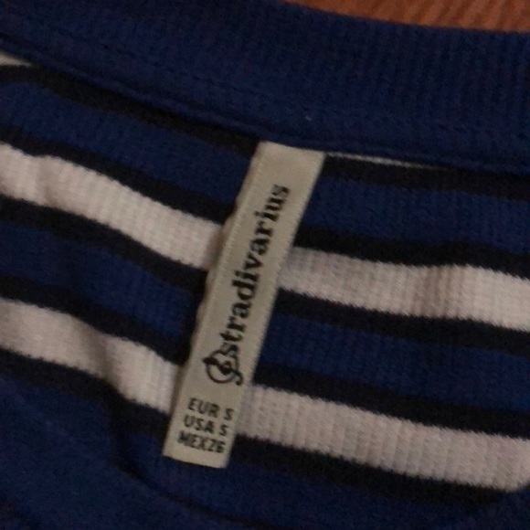 Women’s Top - Picture 2 of 2